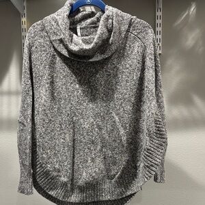 Leo & Nicole Heathered Gray Cowl Neck Sweater